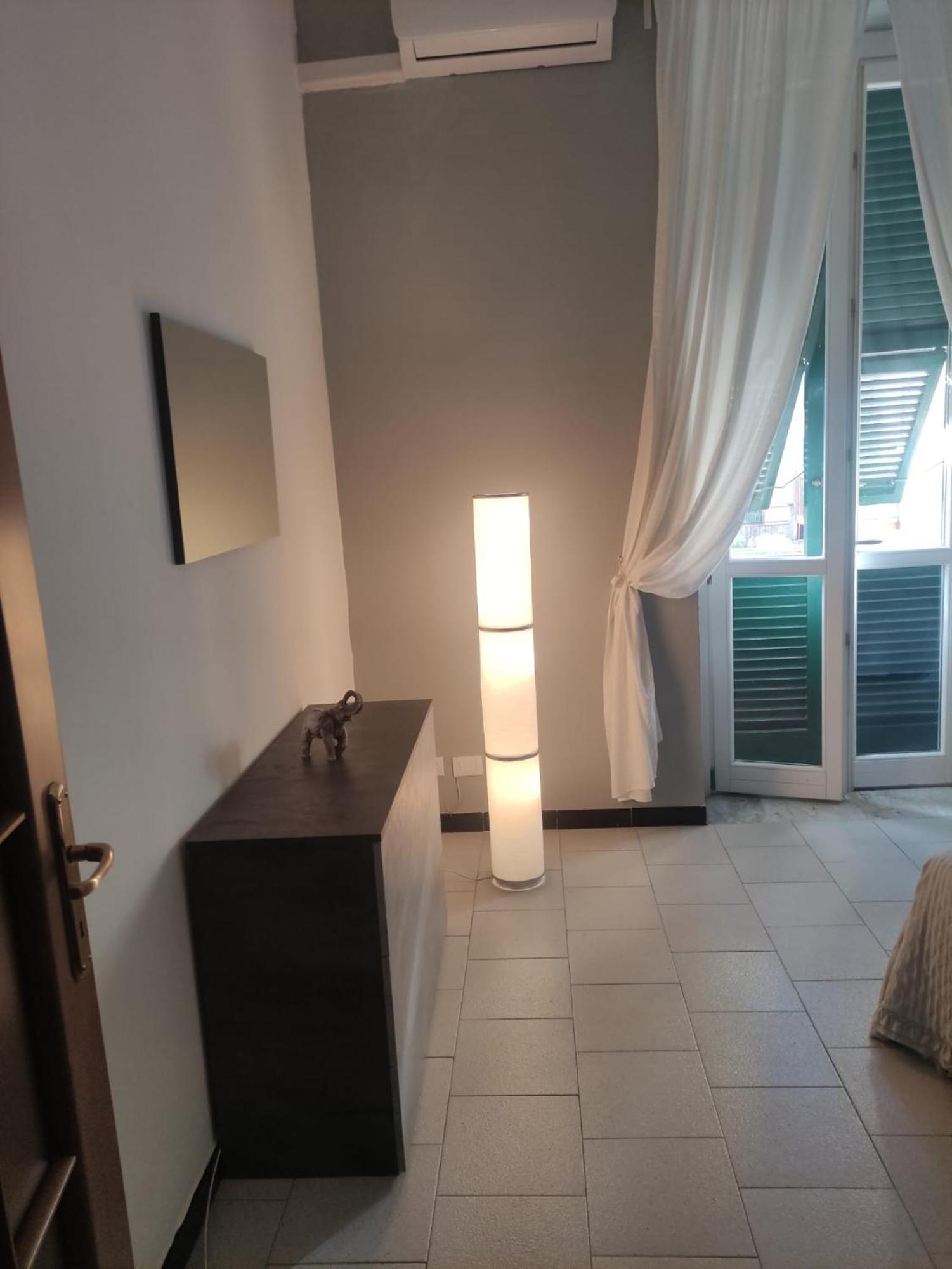 Traveller House Apartment La Spezia Phòng bức ảnh